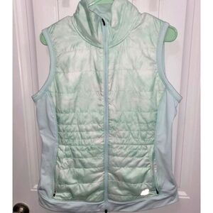 NWOT New Balance women's seafoam green lightweight puffer jogger vest (L)